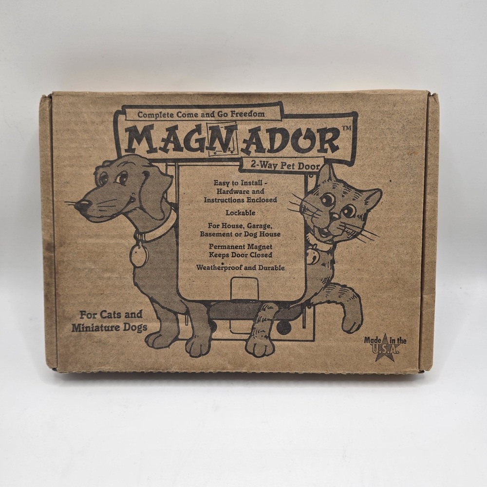 Vintage Magnador Mini Pet Door 2 Way Cat Small Dog Door‎ Kit USA Complete w Box